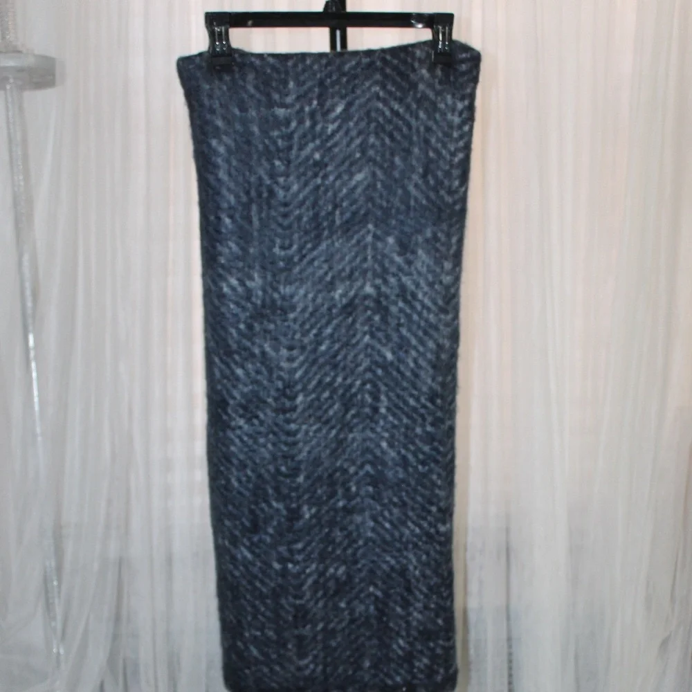 West Elm Brushed Faux Mohair Throw. Sz. 50